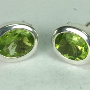 SM172 Peridot 7x9 mm